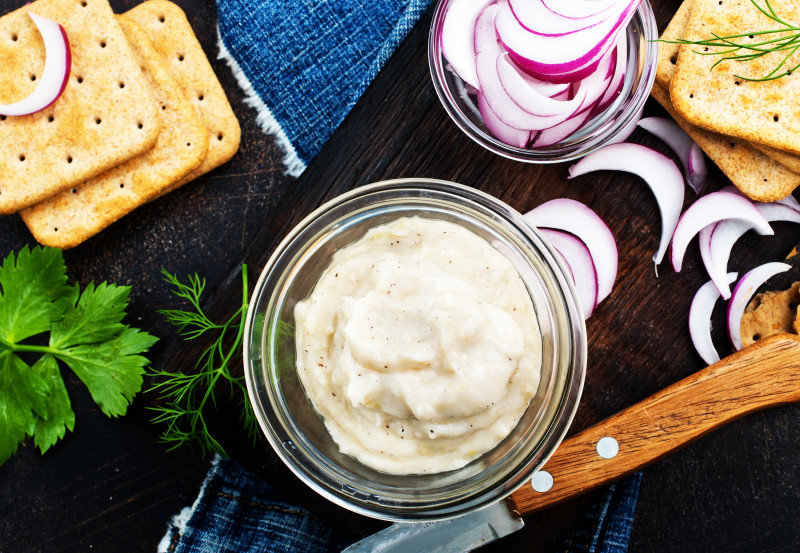je eigen knoflooksaus maken? het kan met behulp van dit recept